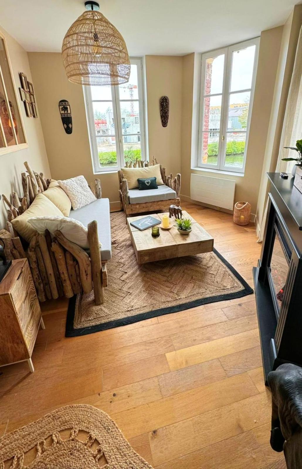 Duplex Safari Jusqu'A 4 Personnes, Spa, Cinema Et Lit Sous Les Arbres, Day Use, 10 Min Centre Amiens Exterior photo